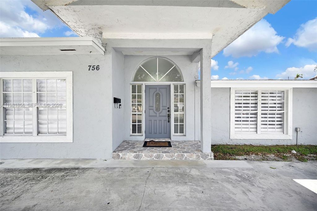 Image 3 of property listing at 756 W 53rd St, Hialeah, FL 33012