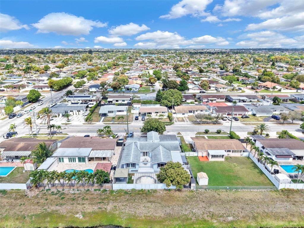 Image 63 of property listing at 756 W 53rd St, Hialeah, FL 33012