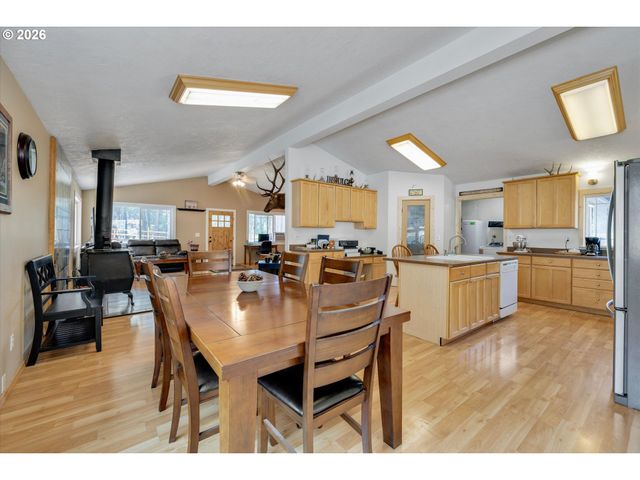 34911 Se SURFACE Rd, Estacada, OR 97023