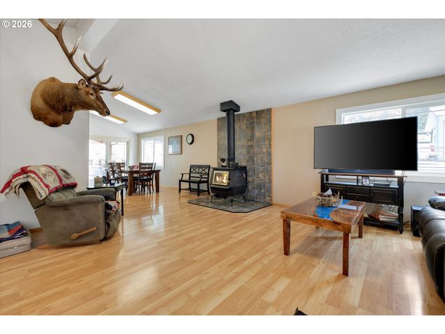 34911 Se SURFACE Rd, Estacada, OR 97023
