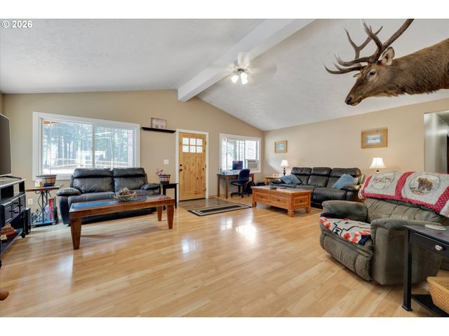 34911 Se SURFACE Rd, Estacada, OR 97023