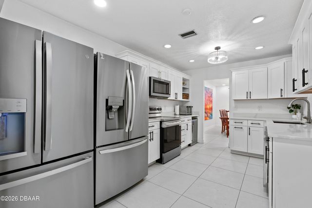 874 Quarters Court, Port Orange, FL 32129