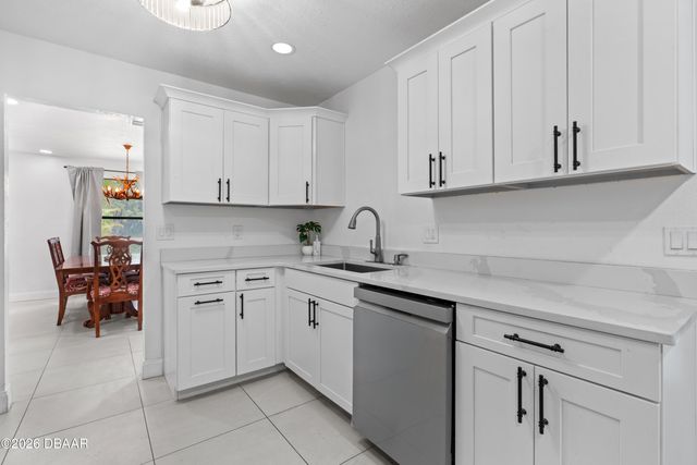 874 Quarters Court, Port Orange, FL 32129