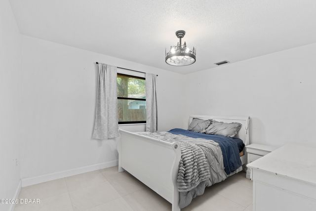 874 Quarters Court, Port Orange, FL 32129