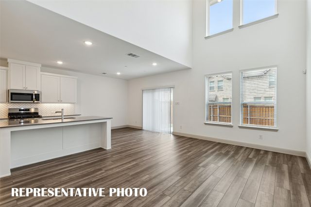 3722 Pierce Lane, Grand Prairie, TX 75052