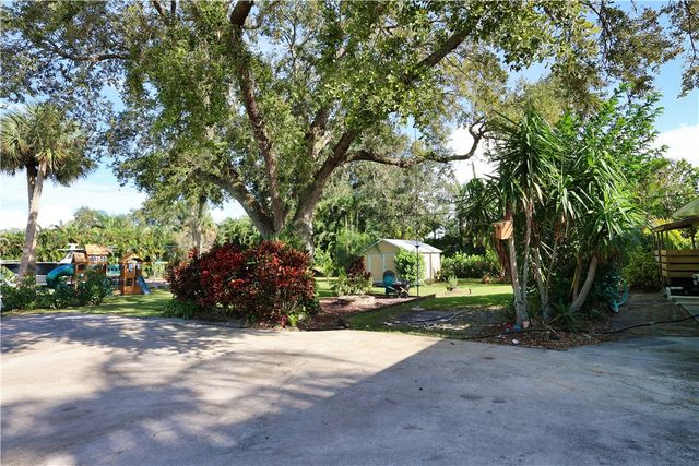 449 Englar Drive, Sebastian, FL 32958