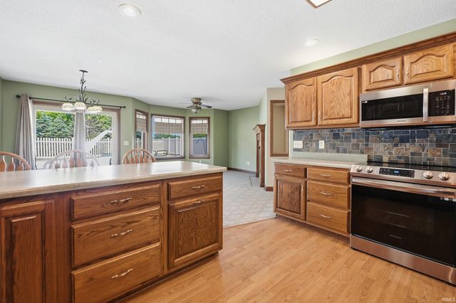 403 Steeplechase Drive, Auburn, IN 46706