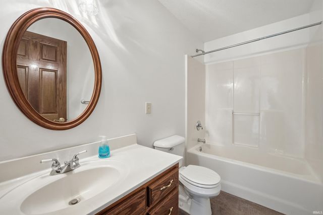 403 Steeplechase Drive, Auburn, IN 46706