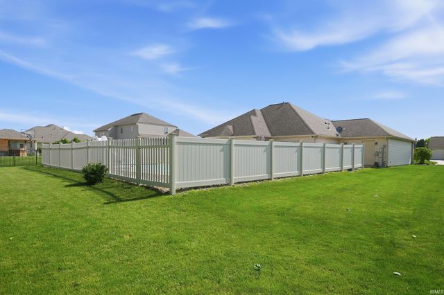 403 Steeplechase Drive, Auburn, IN 46706