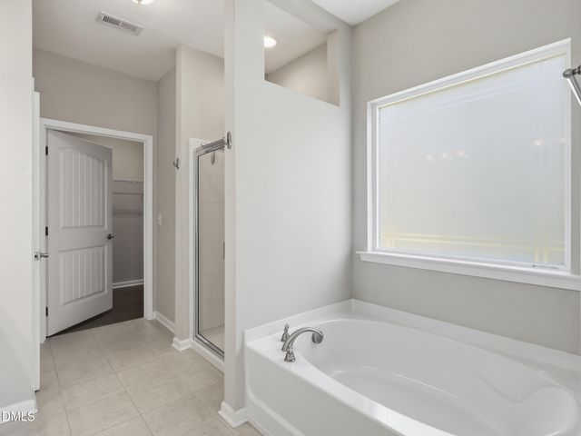 1199 London Meadow Way, Fuquay Varina, NC 27526