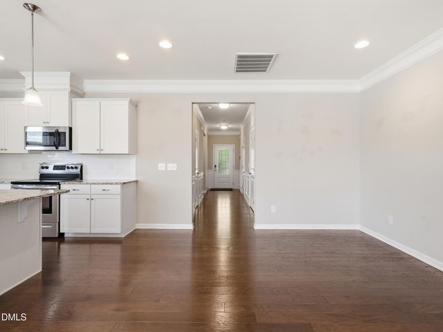 1199 London Meadow Way, Fuquay Varina, NC 27526