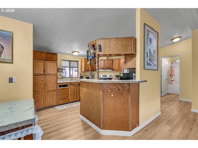 12450 Sw FISCHER Rd 216, Tigard, OR 97224