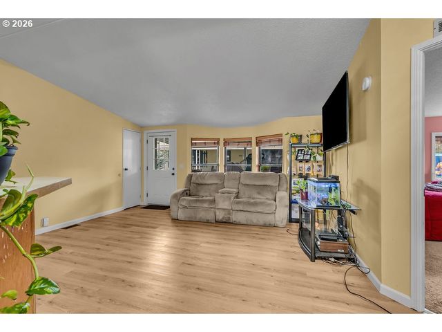 12450 Sw FISCHER Rd 216, Tigard, OR 97224