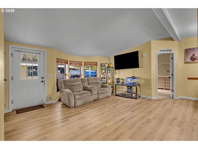 12450 Sw FISCHER Rd 216, Tigard, OR 97224