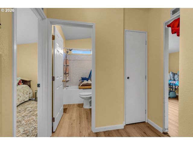 12450 Sw FISCHER Rd 216, Tigard, OR 97224