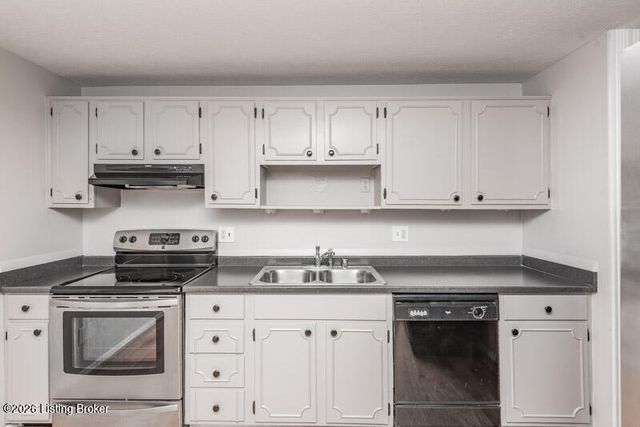 4212 Shenandoah Dr, Louisville, KY 40241