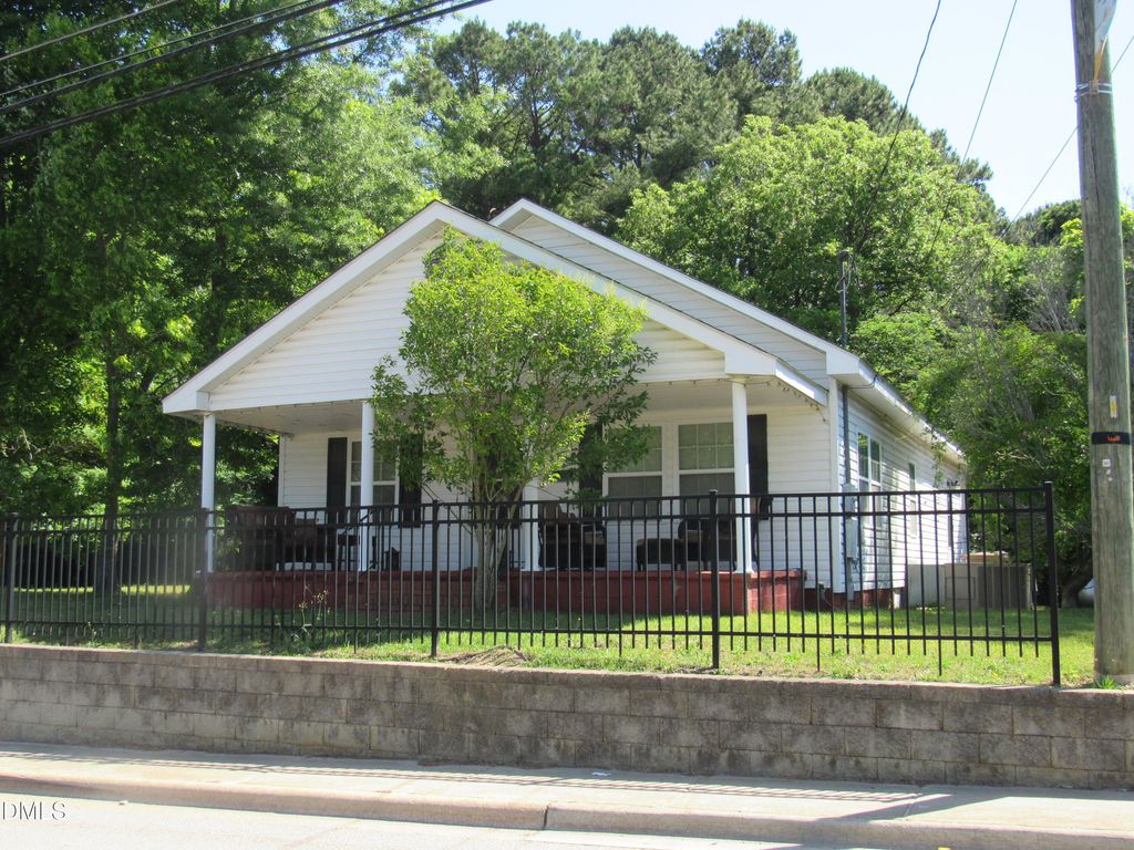 546 E Front Street, Clayton, NC 27520