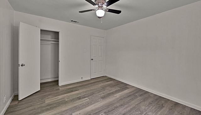 509 E Pine Street, West, TX 76691