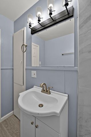 509 E Pine Street, West, TX 76691