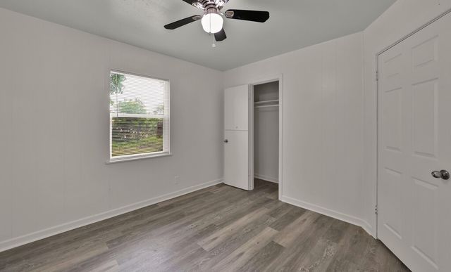 509 E Pine Street, West, TX 76691