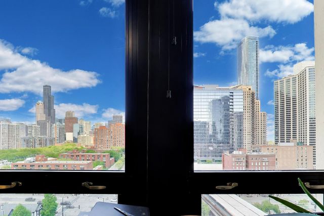 1255 S State Street 1302, Chicago, IL 60605