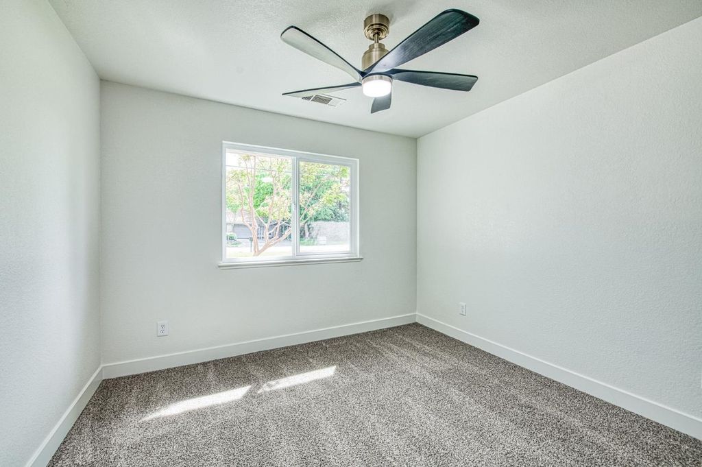 Image 22 of property listing at 37249 Avenue 12 1/4, Madera, CA 93636