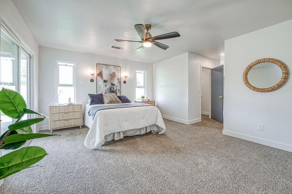 Image 31 of property listing at 37249 Avenue 12 1/4, Madera, CA 93636