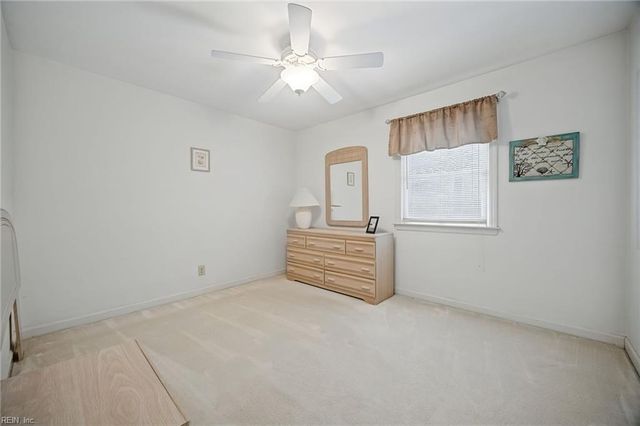 833 Simpkins LN, Virginia Beach, VA 23454