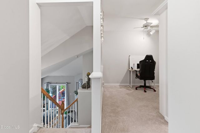 173 Killarney Drive, Niskayuna, NY 12309