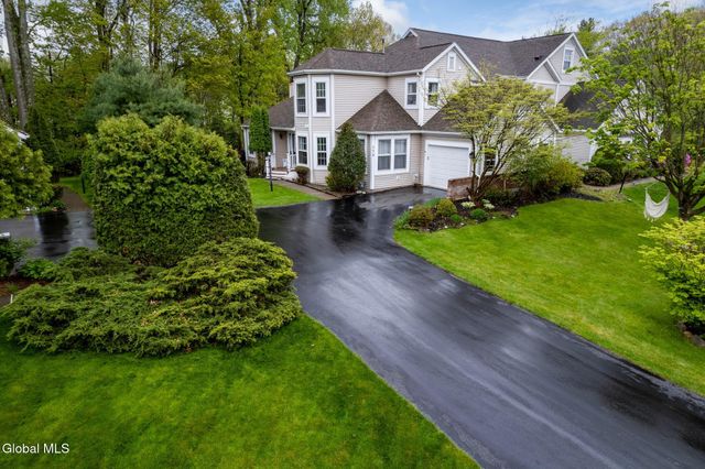 173 Killarney Drive, Niskayuna, NY 12309