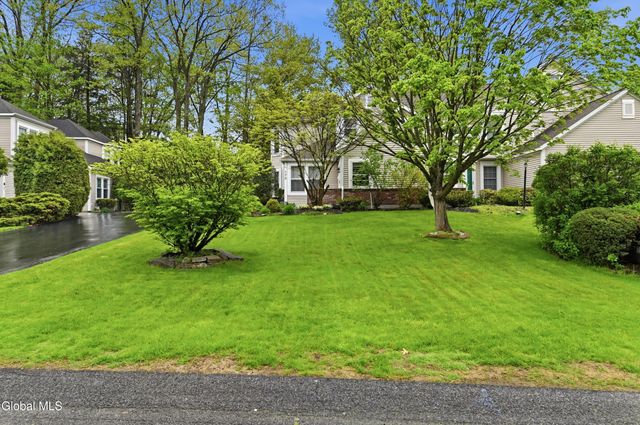 173 Killarney Drive, Niskayuna, NY 12309