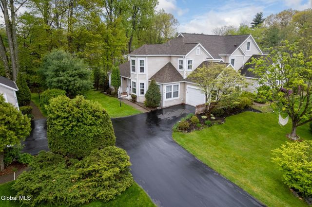 173 Killarney Drive, Niskayuna, NY 12309
