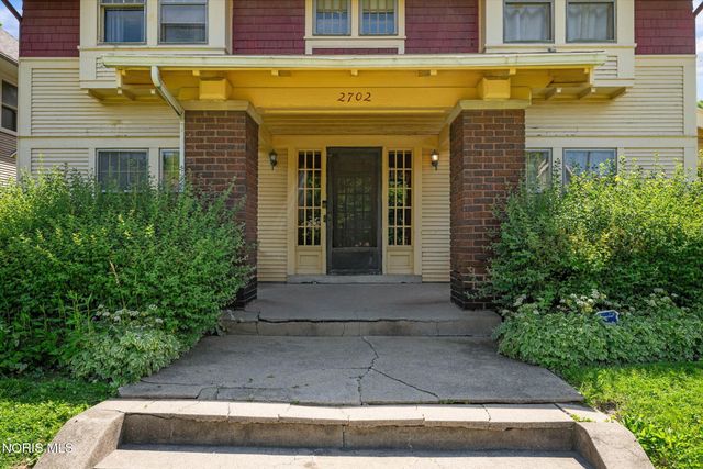2702 Scottwood Avenue, Toledo, OH 43610