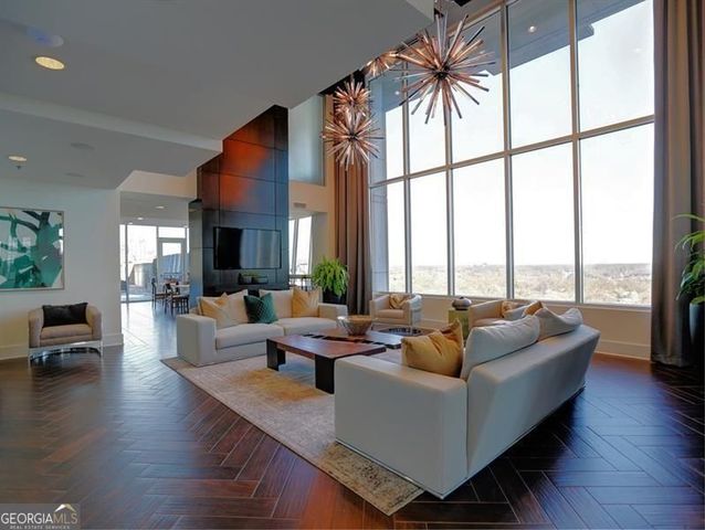 855 Peachtree Street NE 2413, Atlanta, GA 30308