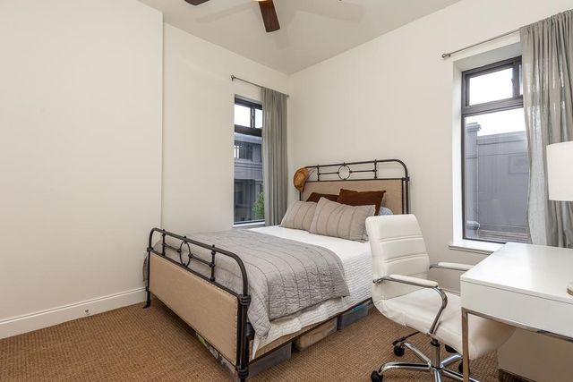 717 S Riverside Dr Apt 201, Memphis, TN 38103