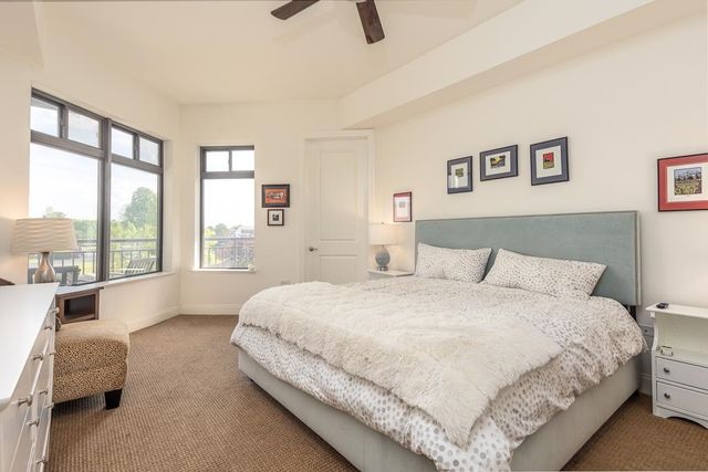 717 S Riverside Dr Apt 201, Memphis, TN 38103