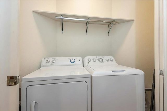 717 S Riverside Dr Apt 201, Memphis, TN 38103