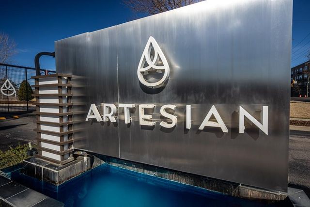 717 S Riverside Dr Apt 201, Memphis, TN 38103