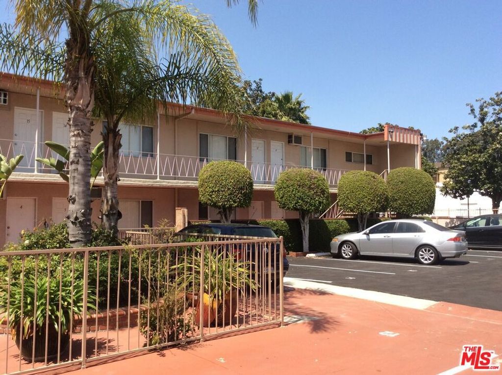 10926 Hortense Street, North Hollywood, CA 91602