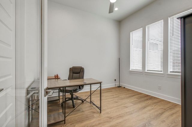 6509 Shady LN, Lago Vista, TX 78645