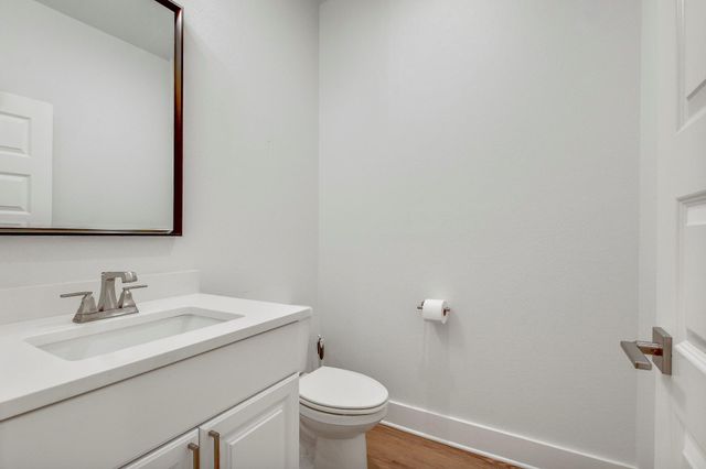 6509 Shady LN, Lago Vista, TX 78645