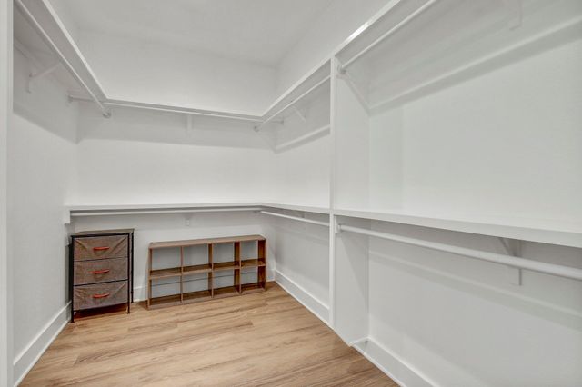 6509 Shady LN, Lago Vista, TX 78645