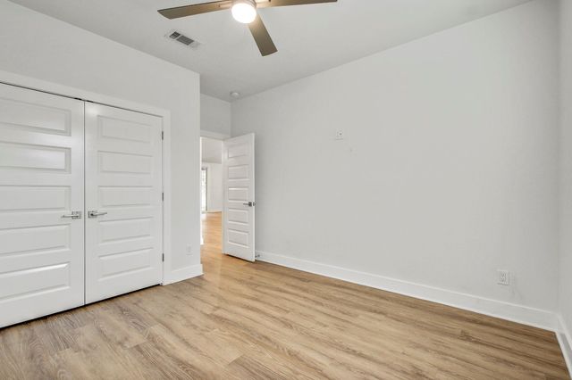 6509 Shady LN, Lago Vista, TX 78645