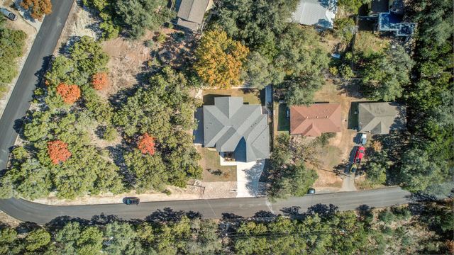 6509 Shady LN, Lago Vista, TX 78645