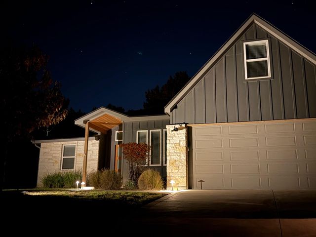 6509 Shady LN, Lago Vista, TX 78645