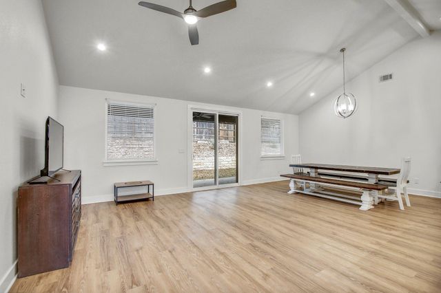 6509 Shady LN, Lago Vista, TX 78645