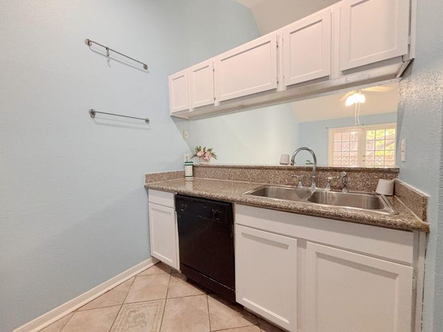 8055 Cambridge Street 16, Houston, TX 77054