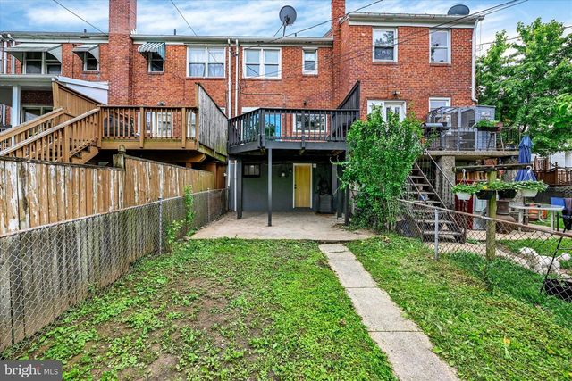 548 CHALCOT, Essex, MD 21221