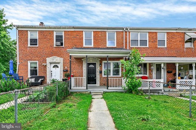 548 CHALCOT, Essex, MD 21221