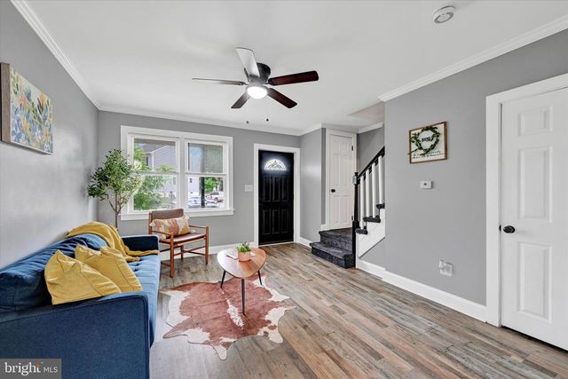 548 CHALCOT, Essex, MD 21221